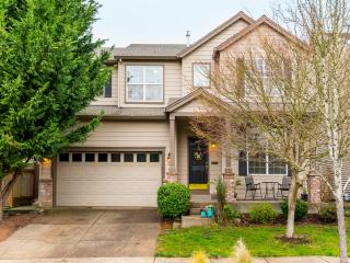 5649 Lee St, Tualatin, OR 97062-6867