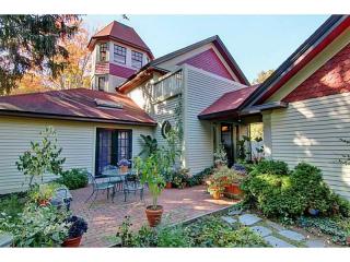 25 Cedar Ave, Barrington, RI 02806-3331