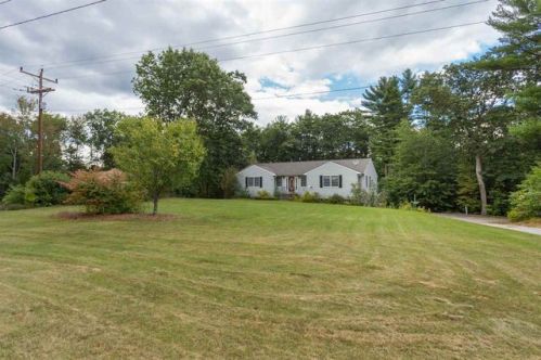 10 Pinewood Dr, Somersworth, NH 03878-1508