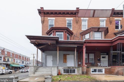 3765 18th St, Philadelphia, PA 19140-3532