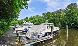 176 Berrywood Dr, Severna Park MD 21146-2033 exterior