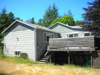 425 County Rd, Manzanita, OR