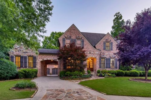 1950 Bellingham Ct, Marietta, GA 30062-6443