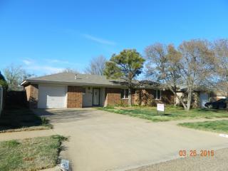 306 16th St, Wolfforth TX  79382-2842 exterior