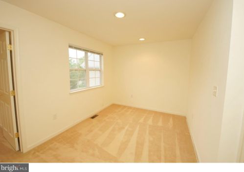 146 Jackson Ave, Princeton NJ  08540-1675 exterior