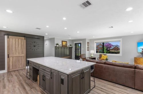 719 Fairfield St, Morgans Point TX  77571-7179 exterior