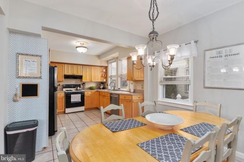33 Linden Ave, Pitman NJ  08071-2109 exterior