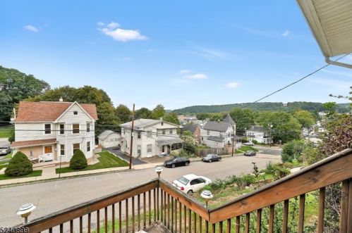 35 Hinchman Ave, Dover NJ  07801-3446 exterior