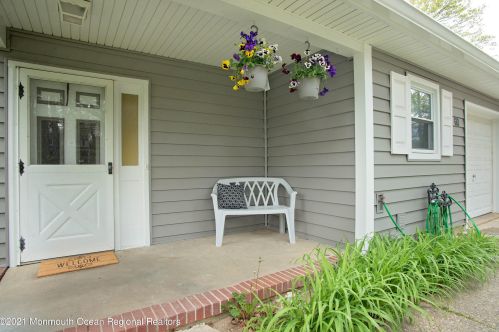60 White Rd, Jackson Twp, NJ 08527-5007