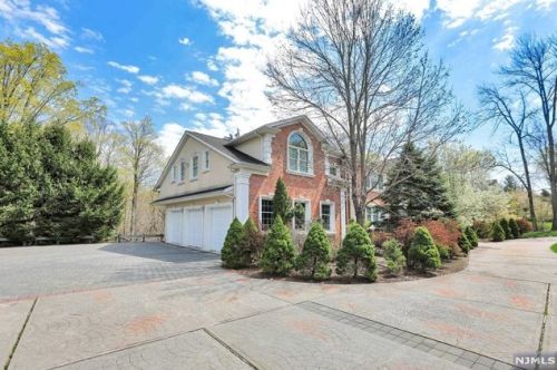 25 Great Hall Rd, Mahwah, NJ 07430-2577