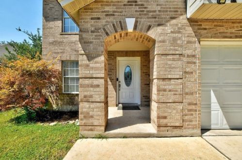 270 Emerald Fields Ln, Uhland TX  78640-4649 exterior