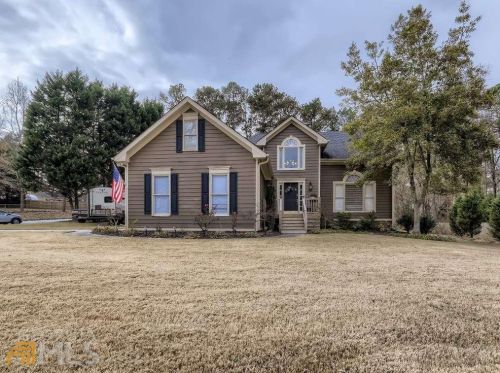 2215 Huntington Dr, Loganville, GA 30052-7329