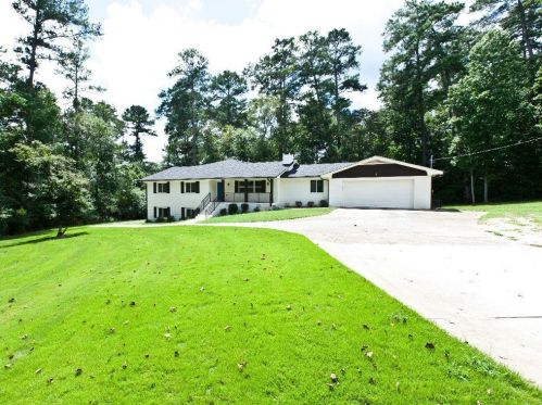 4451 Lombard Rd, Ellenwood, GA 30294-1520