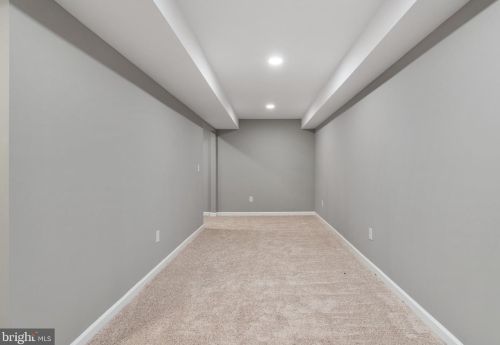 14676 Alps Dr, Woodbridge VA  22193-3322 exterior