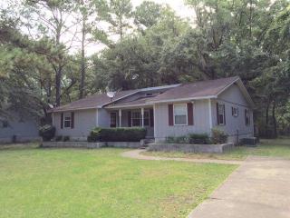 102 Marsh Oak Dr, Brunswick, GA 31525-4511