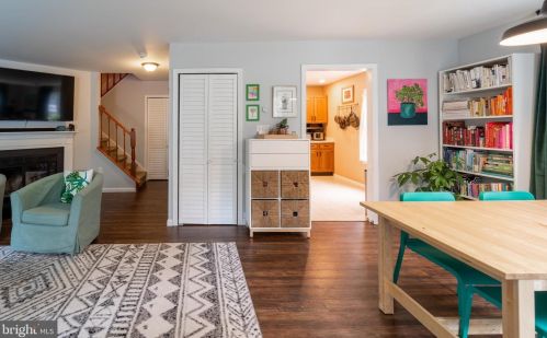 68 Cheverny Ct, Trenton NJ  08619-4716 exterior