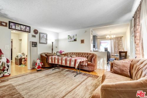 343 Riverdale Dr, Glendale CA  91204-2034 exterior