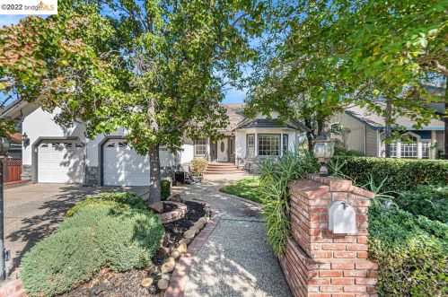 1105 River Bend Ct, Folsom, CA 95630-2018