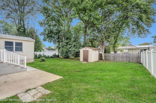 22 Stanford Dr, Hazlet NJ  07730-2314 exterior