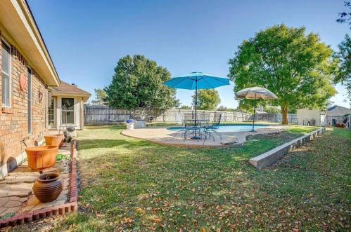 7133 Summerset Dr, Fort Worth TX  76126-4534 exterior