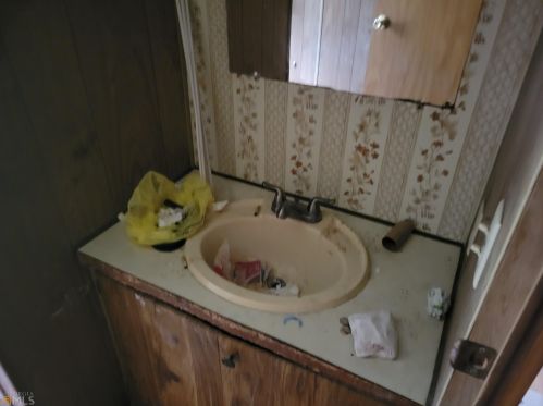 1355 Maple St, Stockbridge GA 30281-4504 exterior