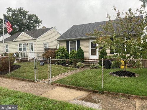 222 Samdin Blvd, Trenton NJ  08610-3935 exterior