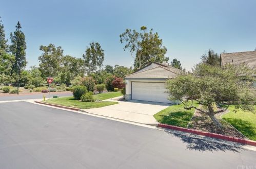1216 Creekside Ct, Upland, CA 91784-7934