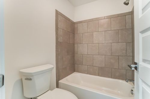 2616 Hackberry St, Cincinnati OH  45206-2121 exterior