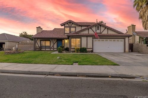 1643 Newgrove St, Lancaster, CA 93535-3445