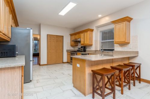 1500 Misty Ln, Lemont IL  60490-2035 exterior