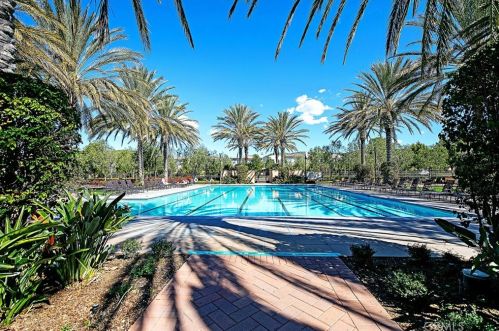 254 Kempton, Irvine CA  92620-2154 exterior