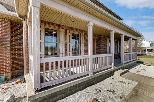 5253 Hearthstone Dr, Springfield OH  45502-8364 exterior
