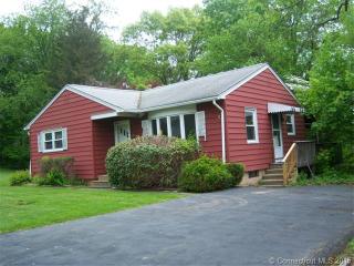 90 Rose Hill Rd, Branford, CT 06405-4028