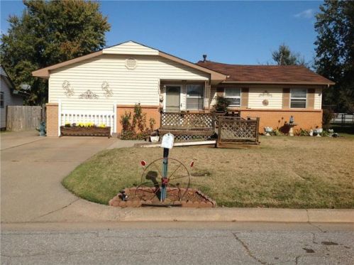 1317 Glenda Dr, Yukon, OK 73099-5531