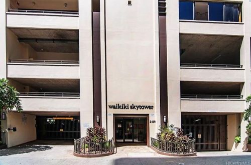 2410 Cleghorn St, Honolulu HI  96815-3148 exterior