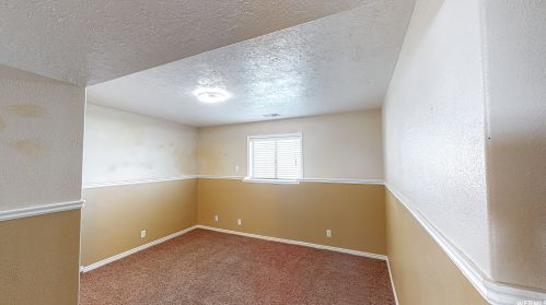 345 350, Woodland Hills UT 84653-5512 exterior