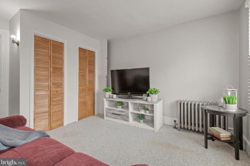 232 Walnut St, Lancaster PA  17602-2342 exterior