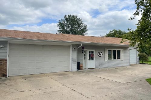 11541 Dorothea Ave, Rockford, IL 61115-1114