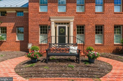 107 Church St, Shepherdstown, WV 25443