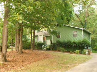 2862 Emerald Ln, Acworth, GA 30102-2053