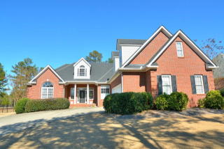 204 Turnberry Cir, Carrollton, GA 30116-6040