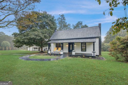 151 Dodgen Rd, Hampton, GA 30228-2006