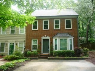 1365 Old Virginia Ct, Marietta, GA 30067-8461