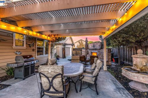 2055 Calibria Ct, Livermore, CA 94550-6853