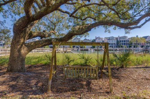 55 Waterway Island Dr, Isle Of Palms SC  29451-2728 exterior