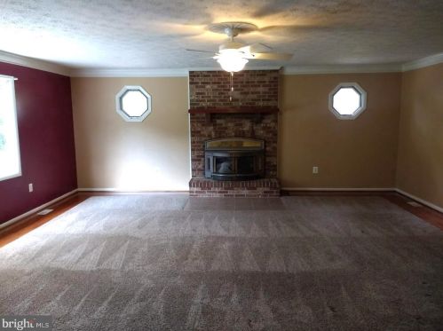 129 Lake Shore Dr, Riviera Beach MD  21122-5203 exterior