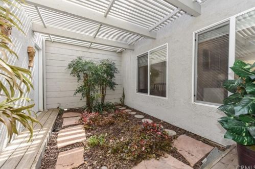 12 Campanero, Irvine CA  92620-1821 exterior