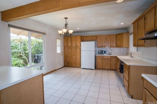 2106 Beacon Ave, Anaheim CA  92804-4408 exterior