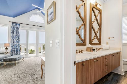 15 Grand Pavilion Dr, Isle Of Palms SC  29451-2800 exterior