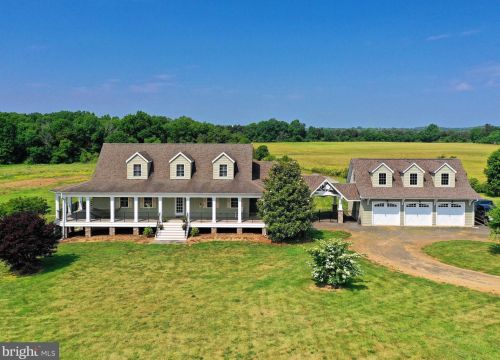 4386 Catlett Rd, Midland, VA 22728-2058